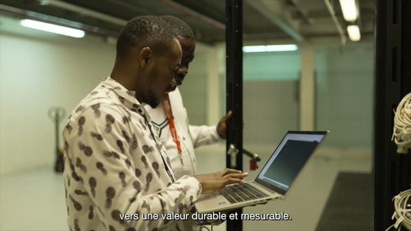 Orange, film de présentation de la formation Leading Business